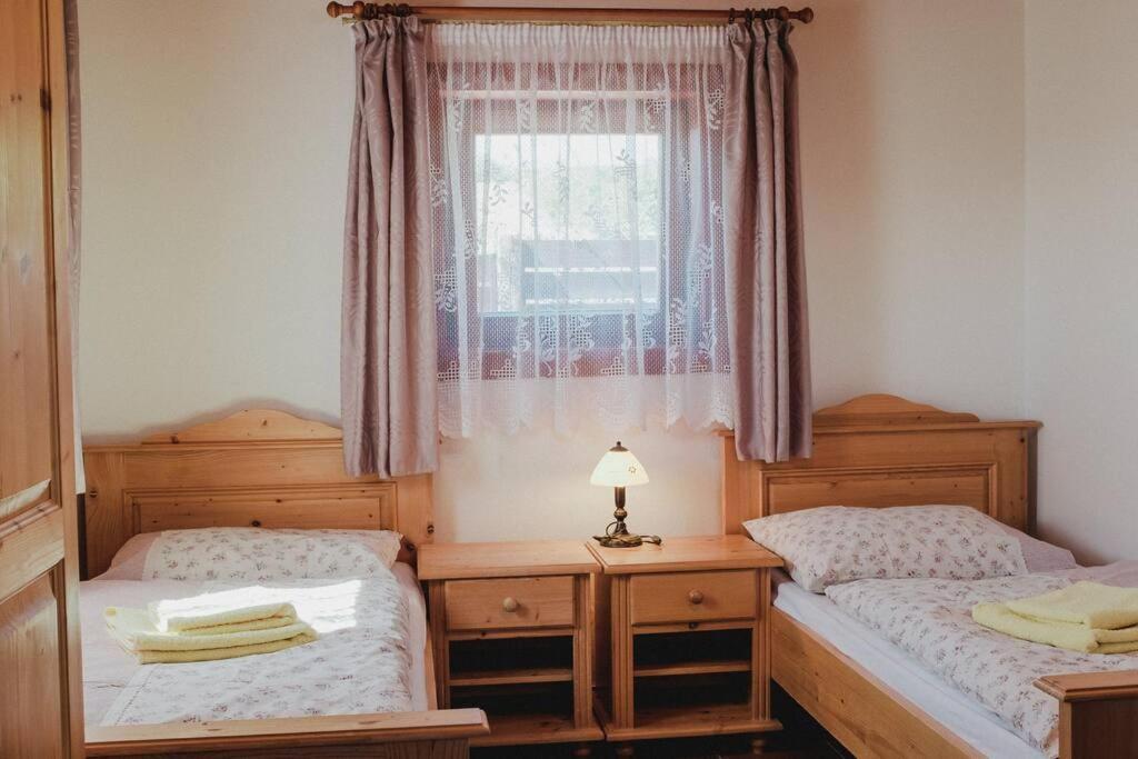 Krasny Srub Na Jihu Brna Villa Zelesice Eksteriør bilde